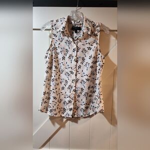 Banana Republic Floral sleeveless shirt